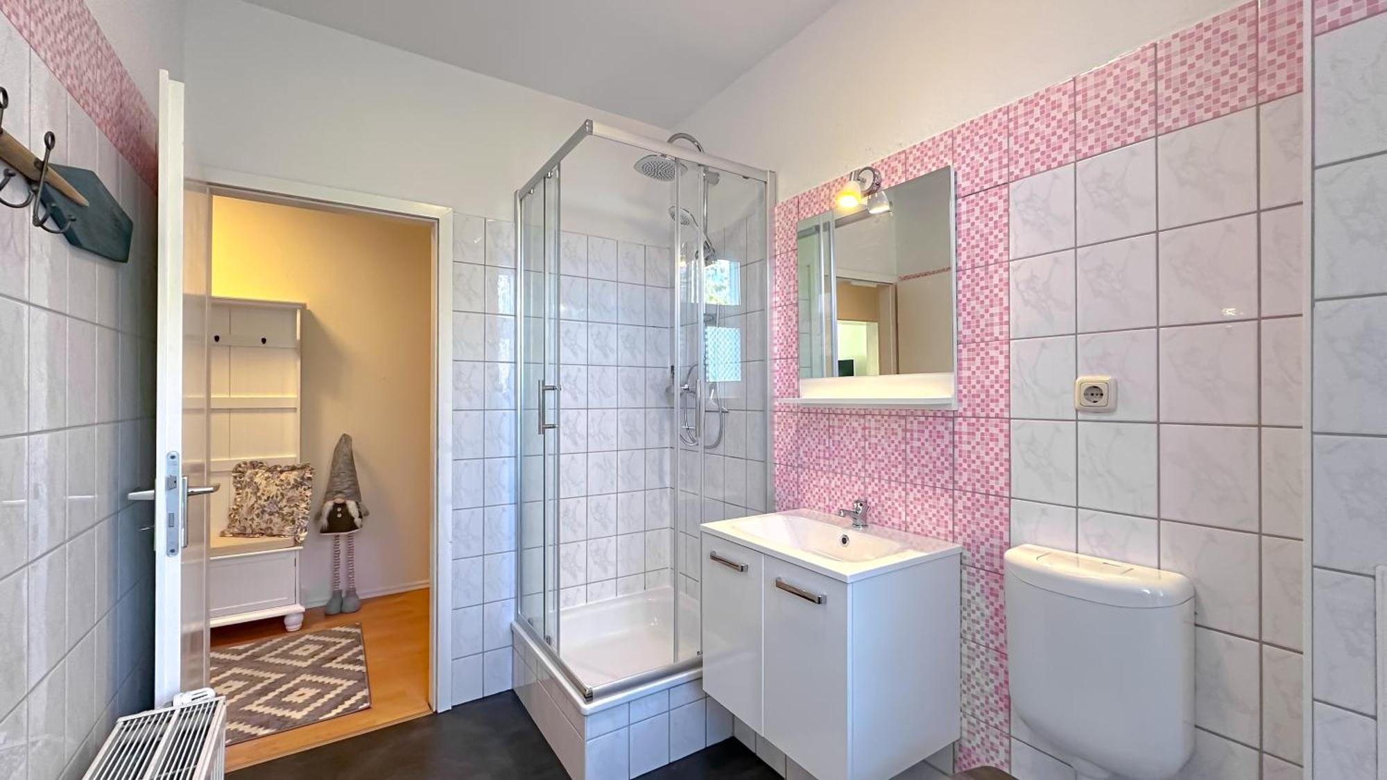 Homestayplus Schwerin Schwerin  Exteriör bild