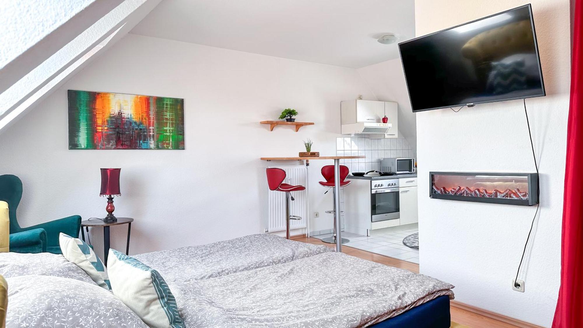 Homestayplus Schwerin Schwerin  Exteriör bild